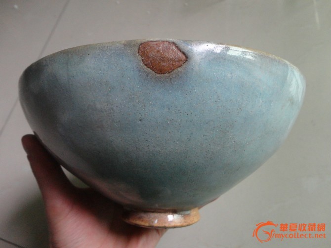钧窑月白釉大碗
