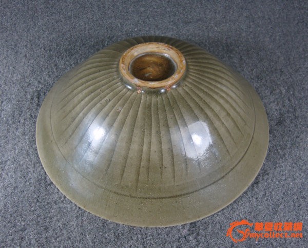 金耀州窑刻花碗
