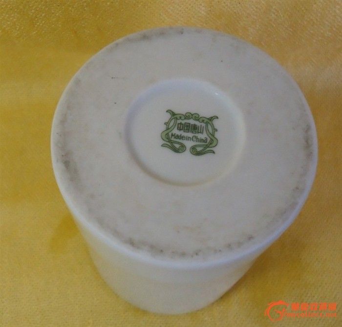 新中国唐山瓷厂出品竹子笔筒_新中国唐山瓷厂