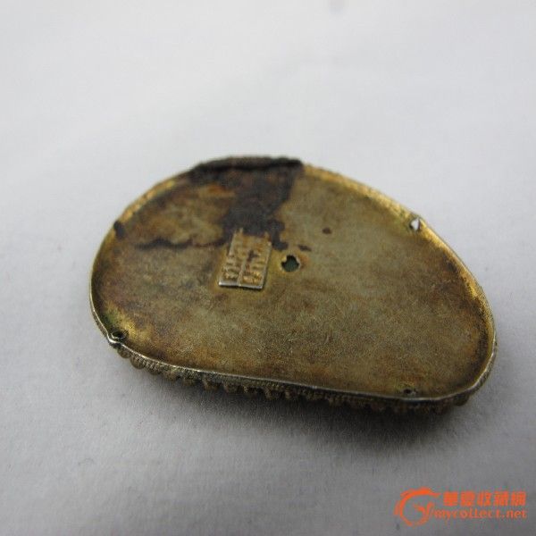 银鎏金镶嵌成色一流碧绿翡翠雕刻蝙蝠帽镇-银