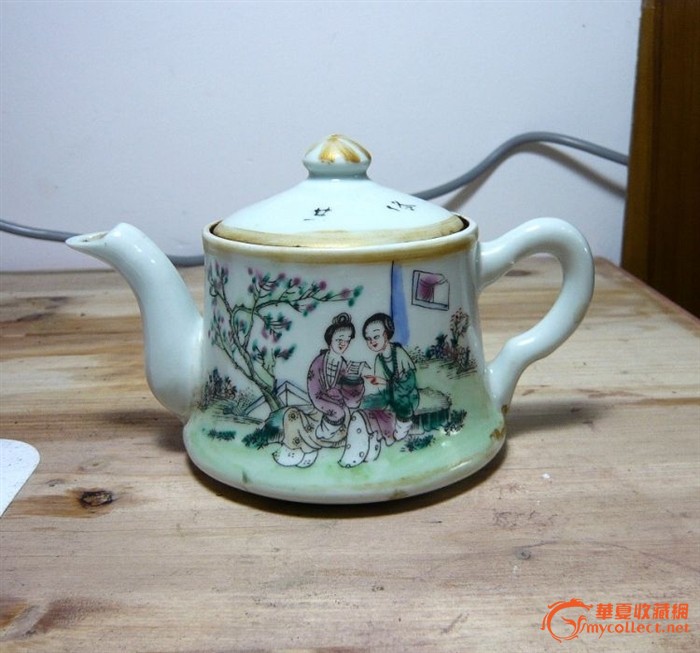 "查仁裕造"款茶壶,完美品