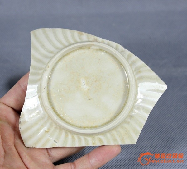 北宋定窑白釉带刻工完整底足标本----学习好标
