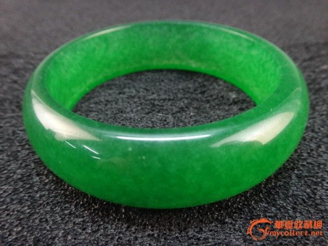 祖母绿翡翠手镯_祖母绿翡翠手镯价格_祖母绿翡翠手镯图片_来自藏友旭睿_杂项_地摊交易_华夏收藏网 cang.com