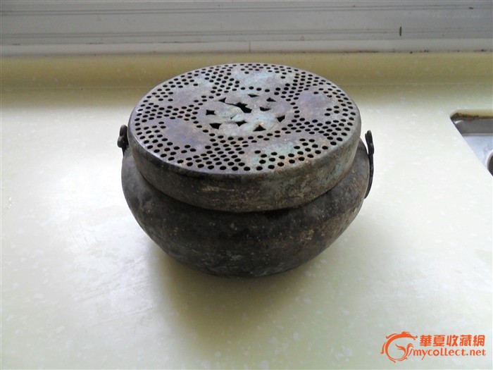 老铜暖炉