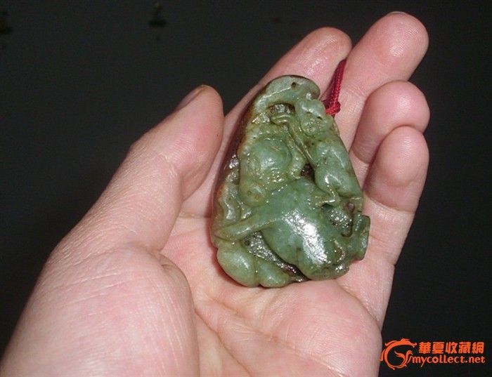 清代和田青玉籽料挂件 ~~独特少见造型(~~带*有肉)