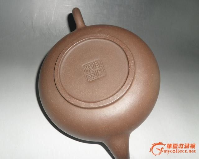 底款:高海庚/菱花壶◢宜兴紫砂