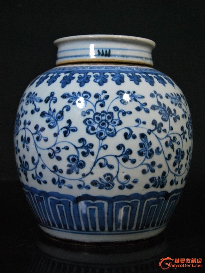 清雍正青花缠枝莲纹大罐