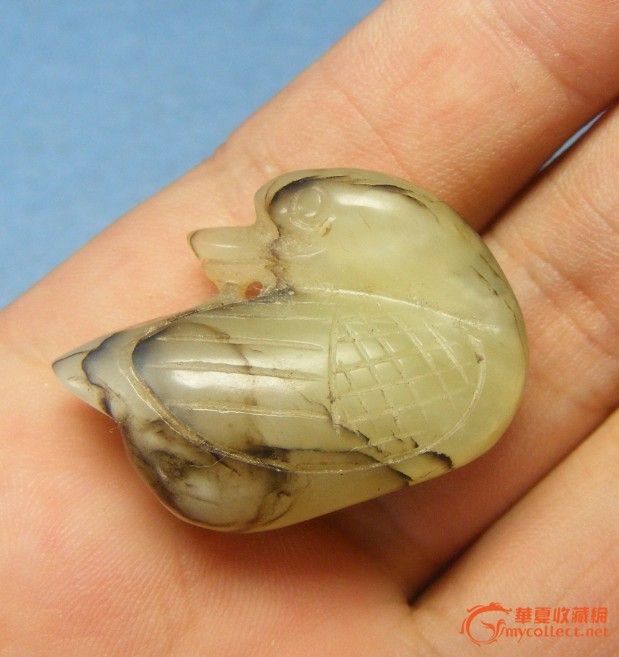 三包! 明代和田青白玉带黑沁圆雕回头鹅